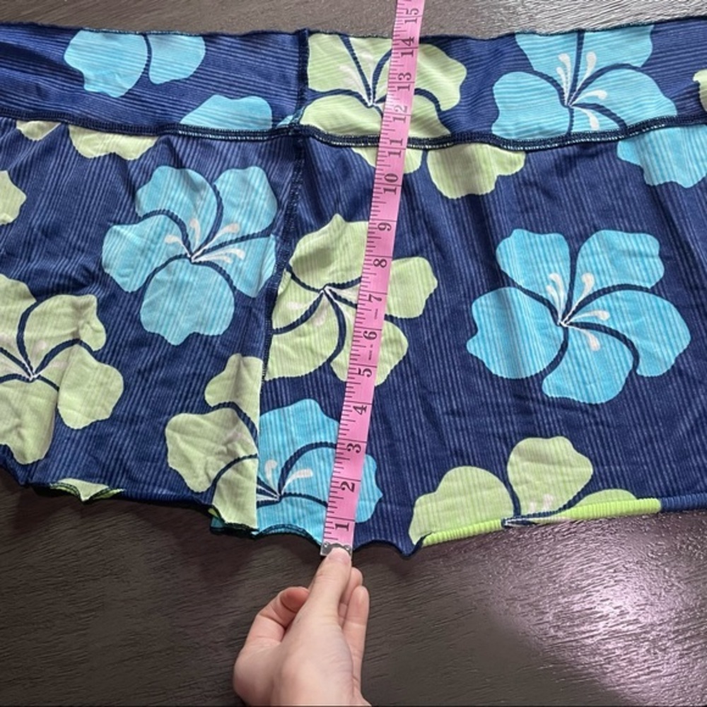 Hawaiian Sarong Swimsuit Coverup Wrap Skirt Hibiscus Flowers - Picture 5 of 5